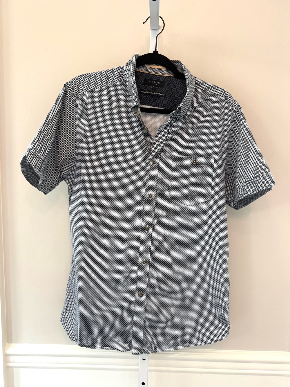 Ted Baker London Geo Print Cotton Button-Up Shirt Short Sleeve Size 4 / M